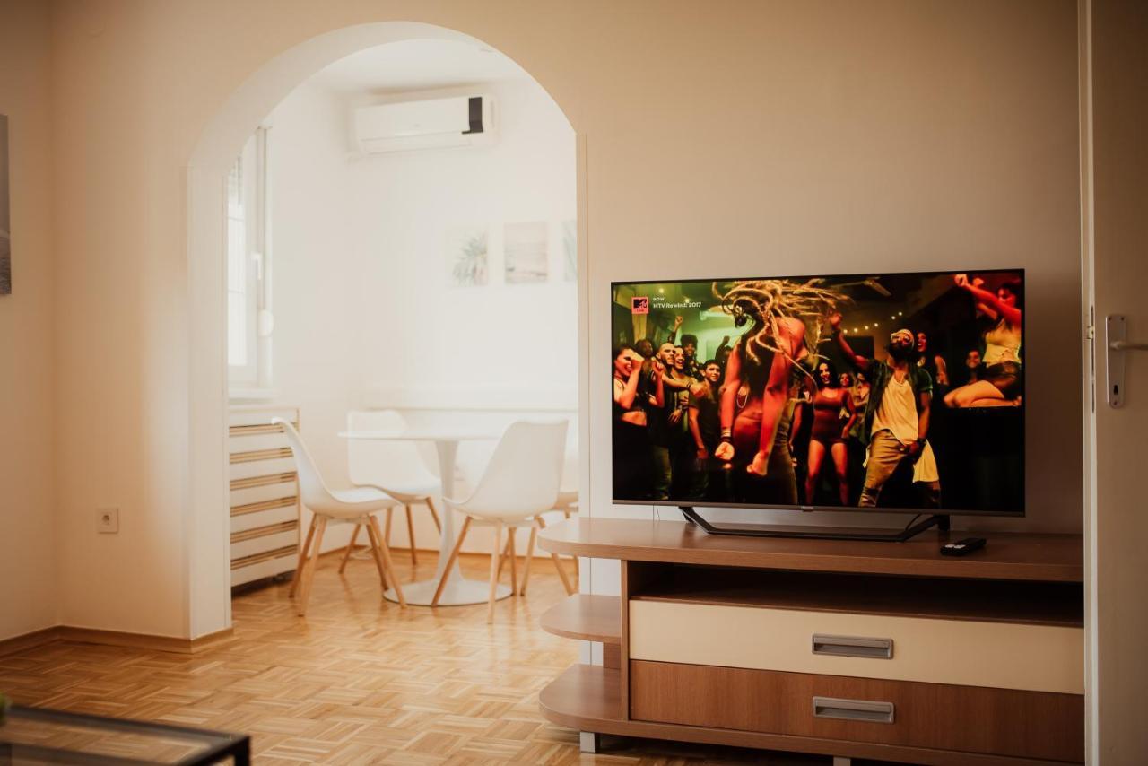 Mb Apartments Novi Sad Bagian luar foto