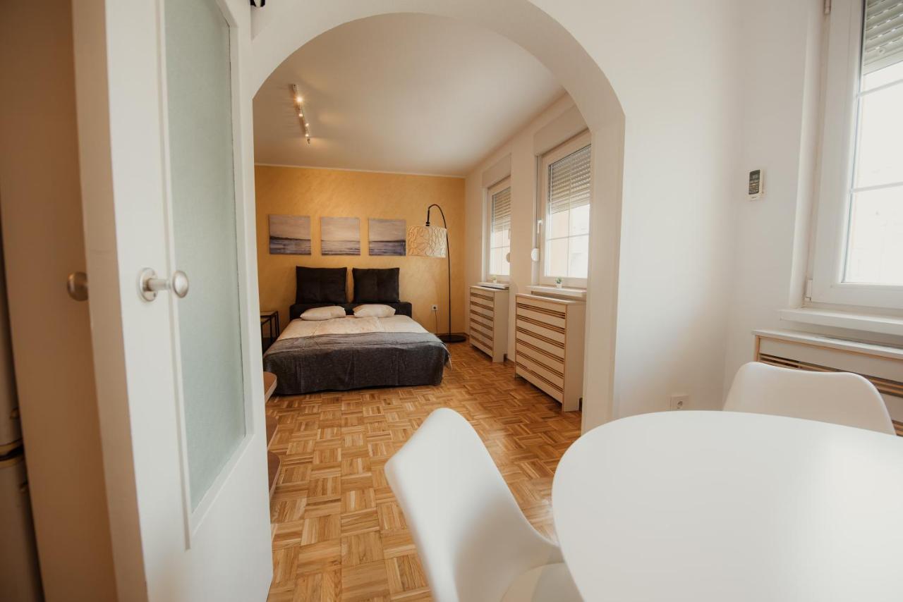 Mb Apartments Novi Sad Bagian luar foto